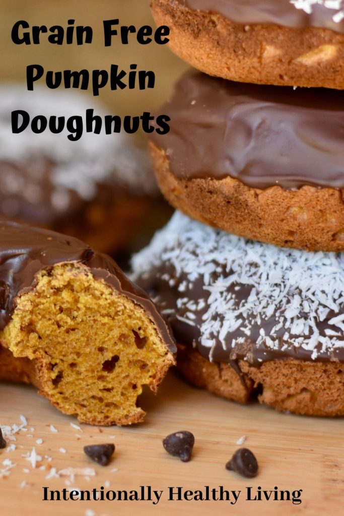 Grain Free Pumpkin Doughnuts. #pumpkindoughnuts #glutenfree #grainfreebreakfast #bakeddoughnuts #healthyliving