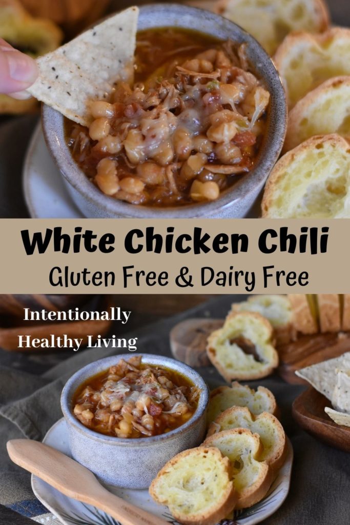 gluten free white chicken chili. #glutenfreedinner #cleaneating #healthymeals #warmfood #soup #chili #dairyfree